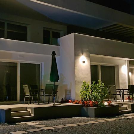 Aquarama Suites Nea Iraklitsa ภายนอก รูปภาพ